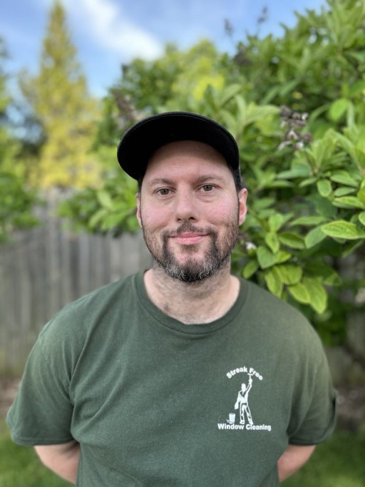 Mark, Part-time Technician