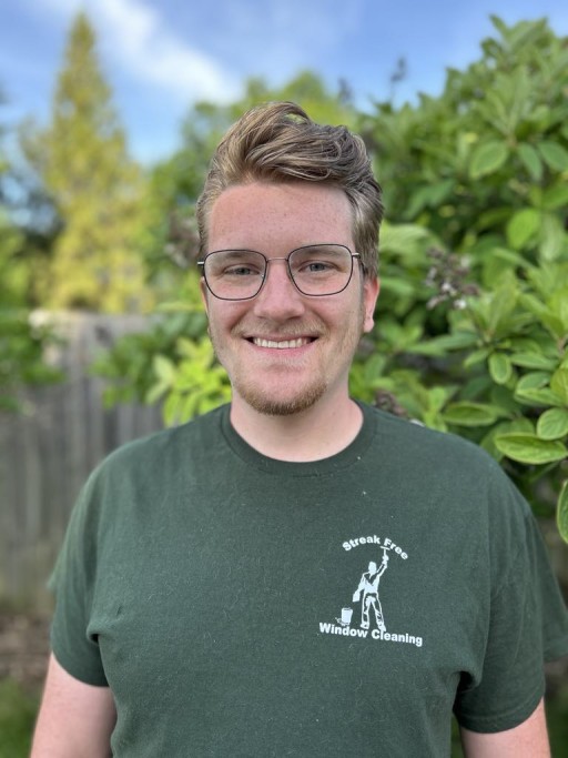 Ethan, Full-time Technician